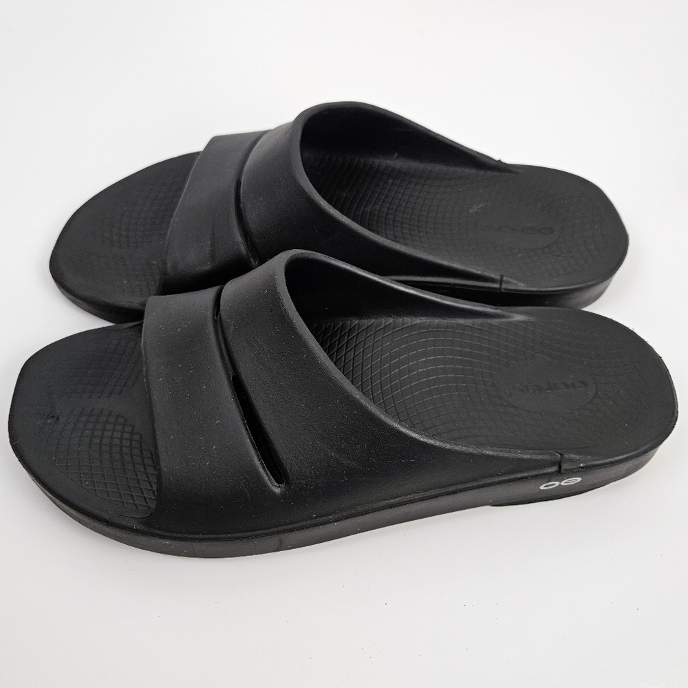 OOFOS Black Slip On Comfort Sandal Slides Size M11/W13. Unisex.